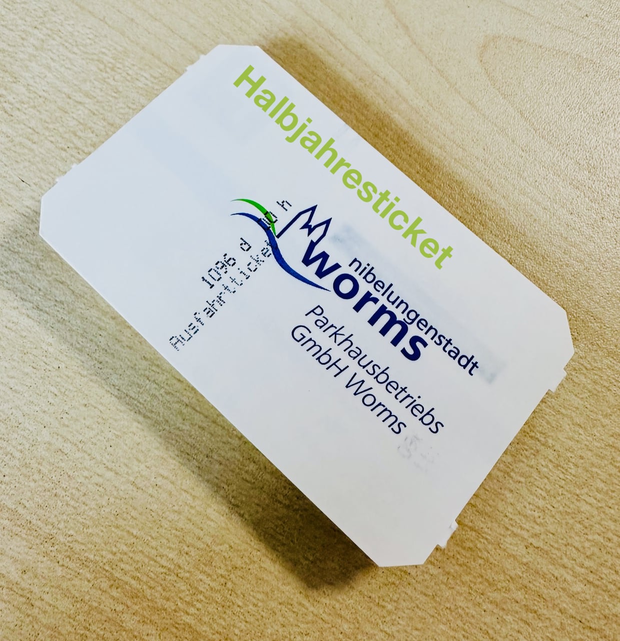 Halbjahresticket für P+R Parkhaus am Bahnhof